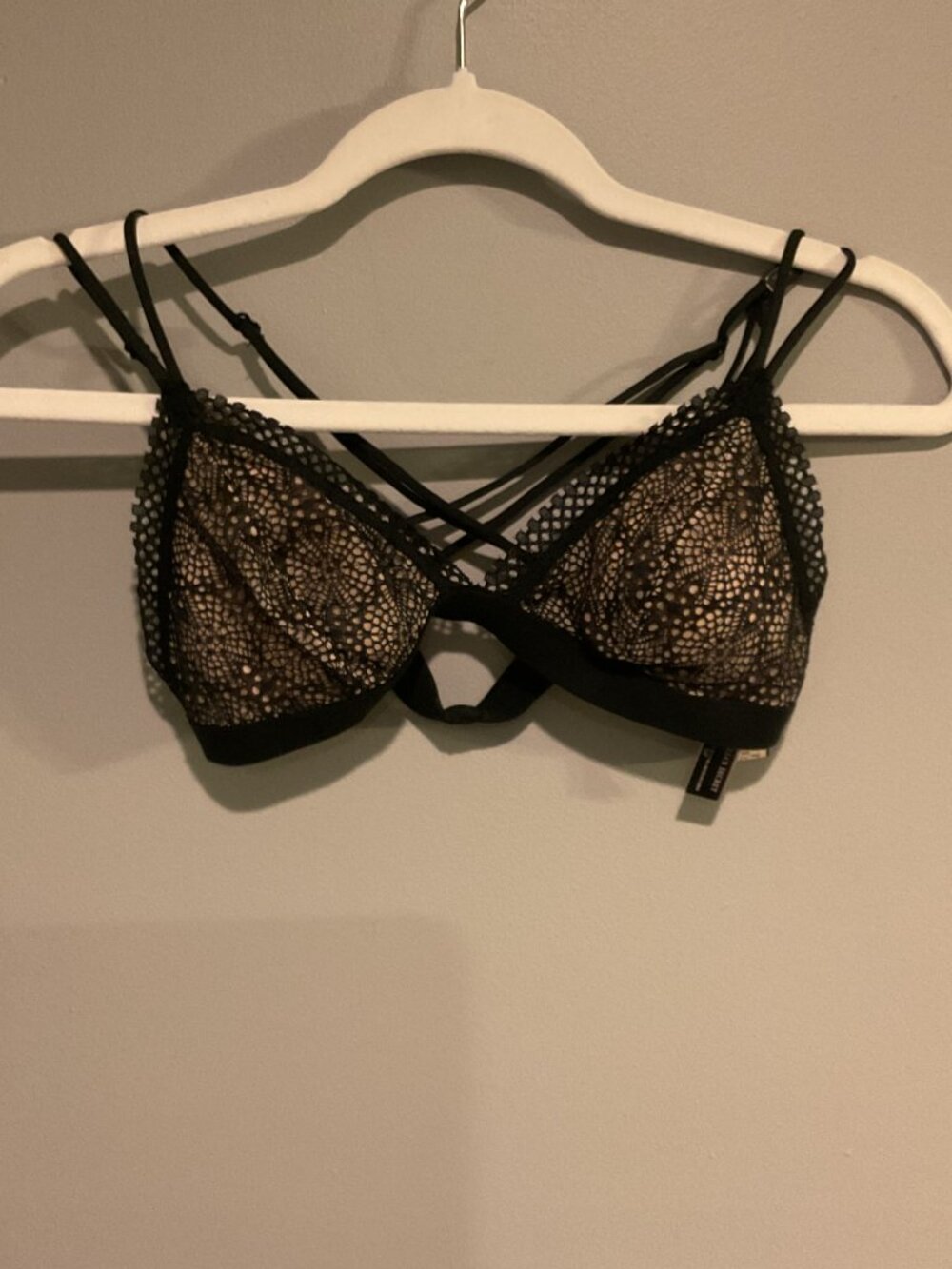 VICTORIA SECRET NWT BRALETTE TOP